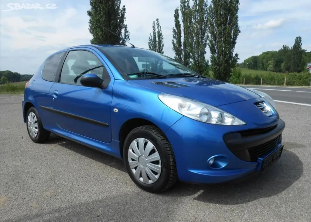 Peugeot 206 1,4 55 kW PLUS KLIMA SERVISKSA benzín
